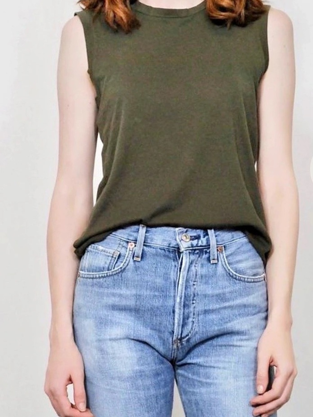 NILI LOTAN Muscle Tee in Army Green Size Medium